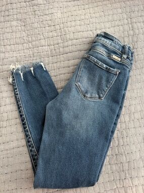 KanCan Women’s Skinny Jeans Size 9/28 EUC